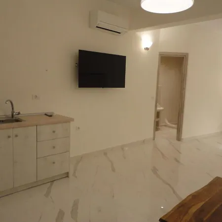 Triena Lägenhet Fira (Santorini)